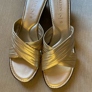 Gold Italian shoemakers slides. Sz 10 worn twice